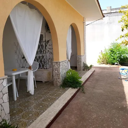 Aragosta 2 2 Bagni 1 Cucina E Giardino
